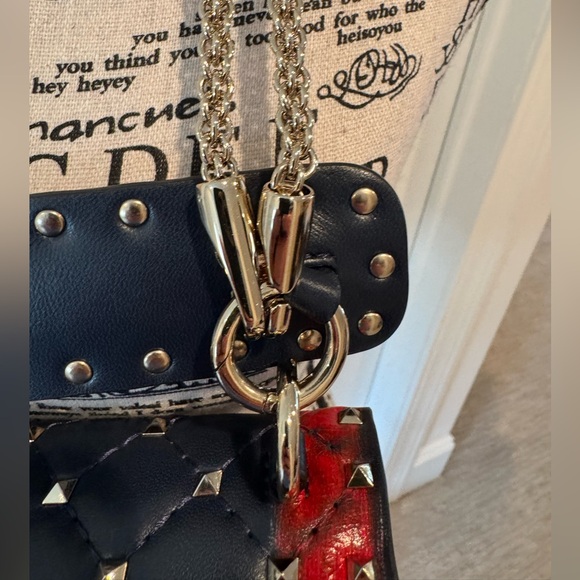 ❤️Valentino Garavani❤️ - Picture 15 of 17